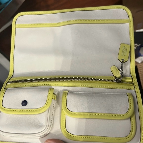 Coach White and Green Wristlet - Picture 6 of 9